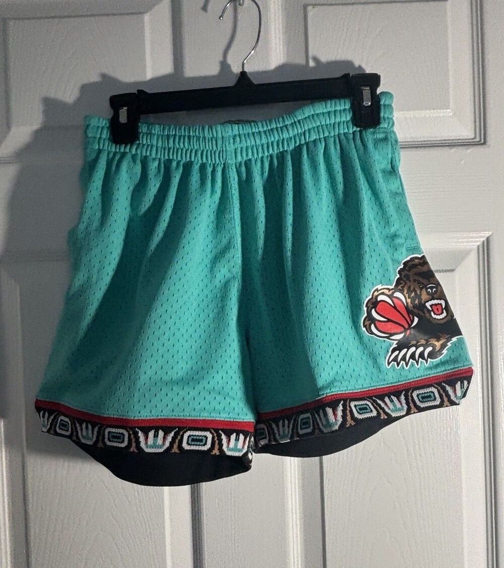 Mitchell & Ness Women's NBA Vancouver Grizzlies Jump Shot Basketball Shorts XS